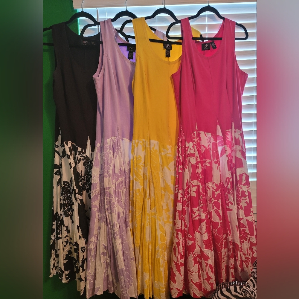 Women's Sleeveless Two Tone Floral Summer Dress